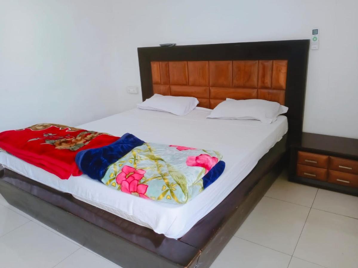 Homestay Ac Dormitory Nové Dillí Exteriér fotografie