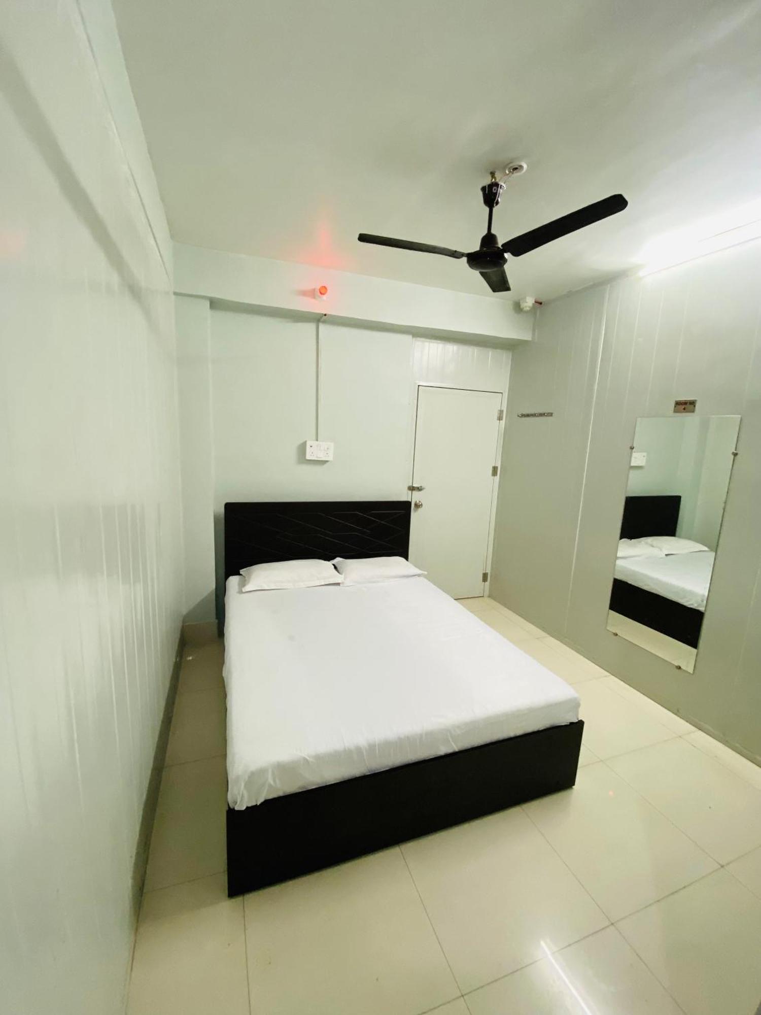Homestay Ac Dormitory Nové Dillí Exteriér fotografie