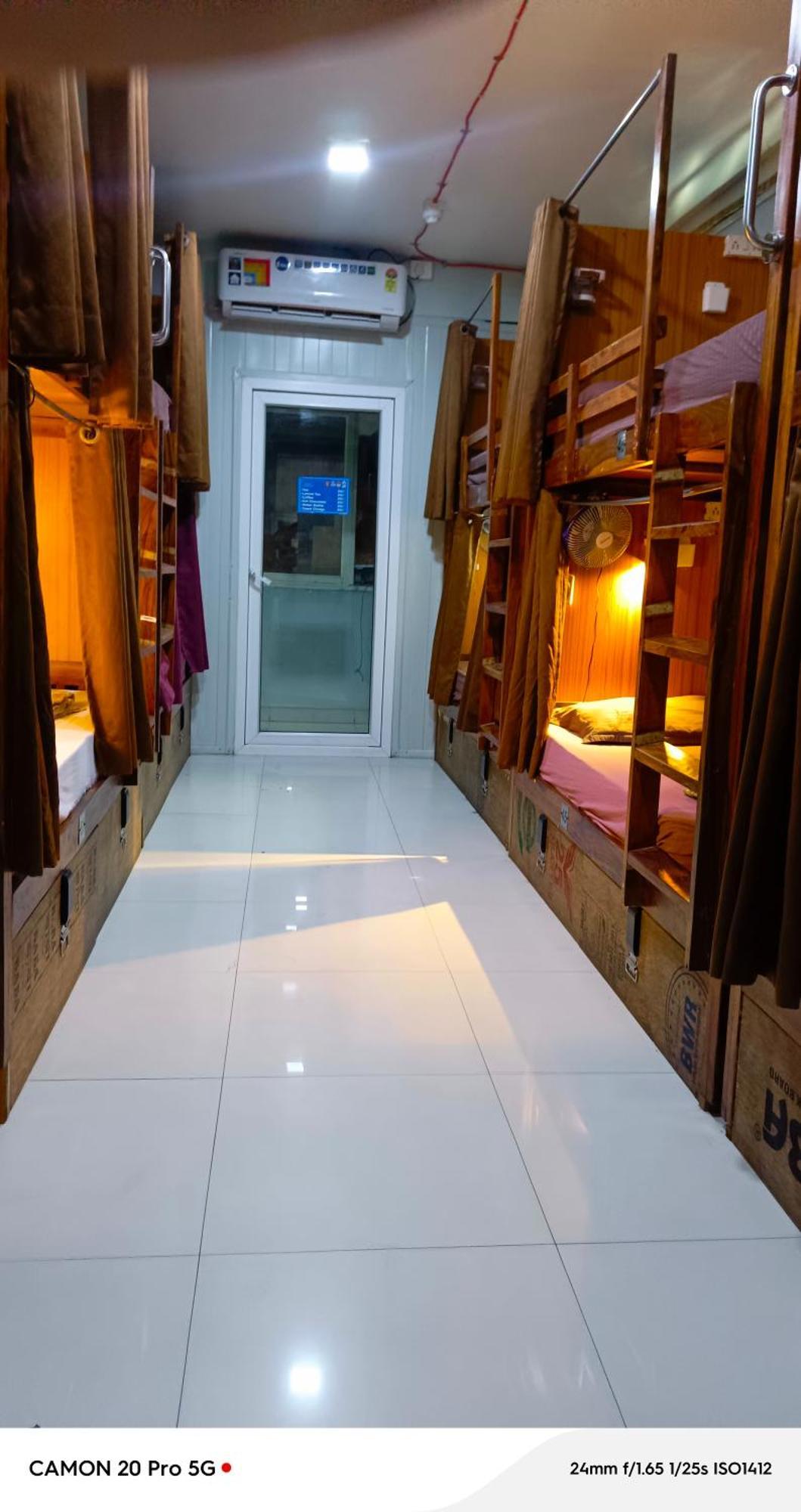 Homestay Ac Dormitory Nové Dillí Exteriér fotografie