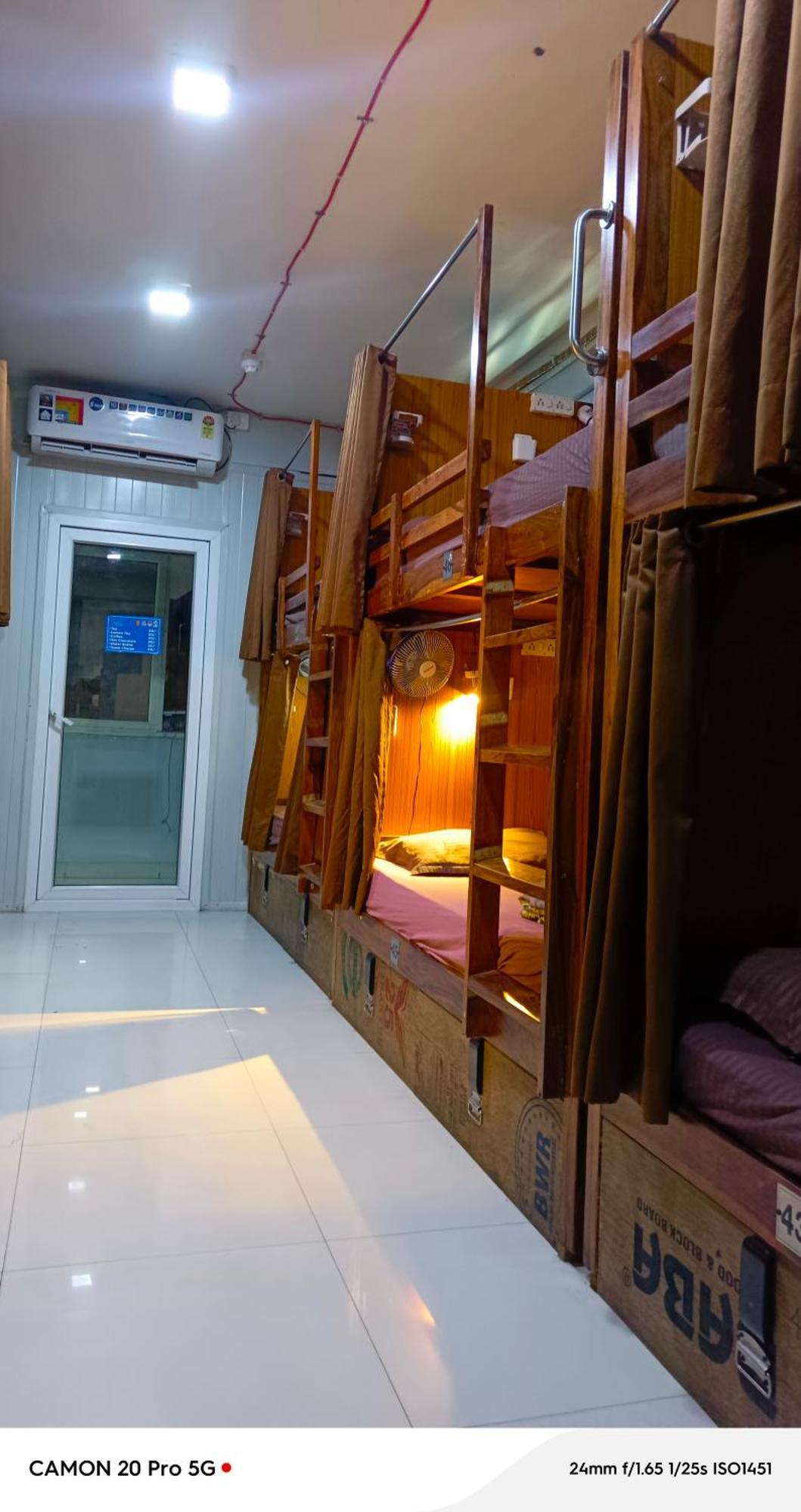 Homestay Ac Dormitory Nové Dillí Exteriér fotografie