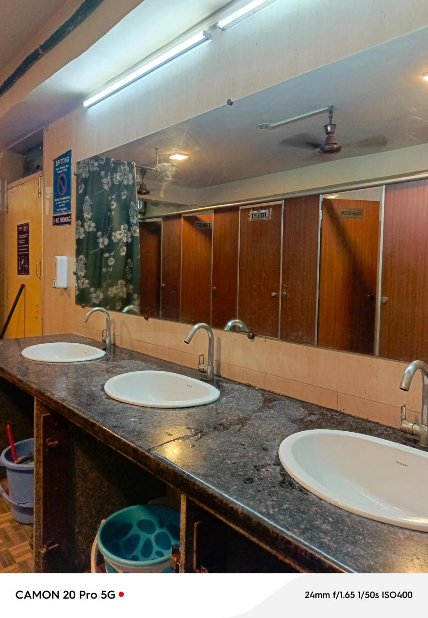 Homestay Ac Dormitory Nové Dillí Exteriér fotografie
