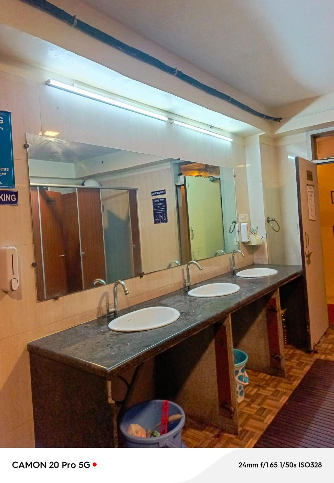 Homestay Ac Dormitory Nové Dillí Exteriér fotografie